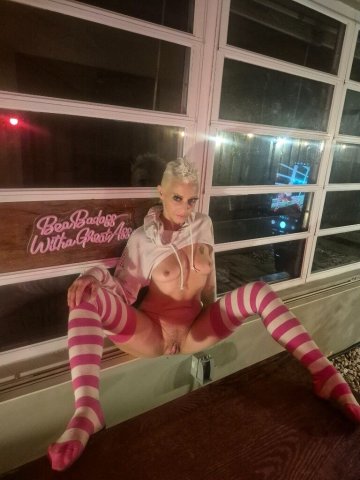 Wilton Manors Ms. Sunday Hosting — Minutes From the Beach (39) - 1