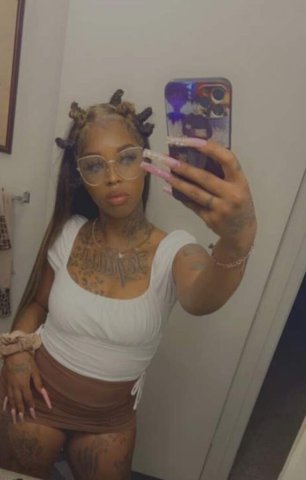 Savannah Upscale D-Cup Escort (25) — Dinner Dates & Hour Outcalls - 1