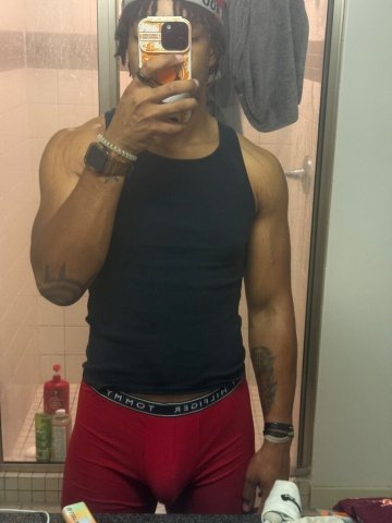 6'3 Lean Male Escort in Fayetteville Area (Women Only) - 1