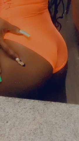 Raleigh-Durham NC Female Escort — Incall only, discreet and non-rushed - 1