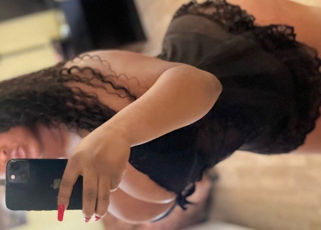 Greenville SC Female Escort — Incall or Outcall booking - 1