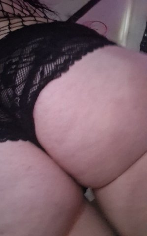 Orlando Female Escort — Video Session with Deep Throat Goat + Tight Kitty - 1