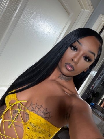 Diamond — Seattle Incall/Outcall Escort (Limited Bookings) - 1