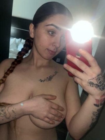 High Point NC Female Escort — FaceTime, Customs, Exclusive Clips - 1