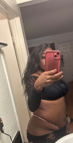 Stockton CA Ebony Curvy Greek Escort — Outcalls, CarPlay & FaceTime Shows - 1