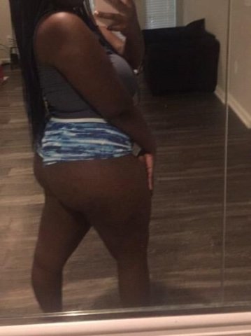 Chocolate BBW outcalls & car play only (no extra pics) - 1