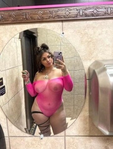 Waco Female Escort — Incall & Outcall Hotel Fun - 1