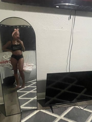 Baton Rouge Female Escort — Outcalls + Video Chat (QV/HR) - 1
