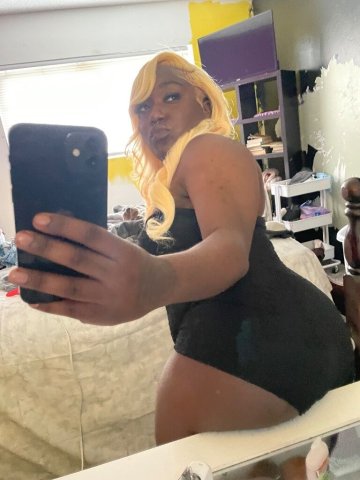Bakersfield Female Escort — Thick Asian Foot Fetish In-Calls & Outcalls - 1