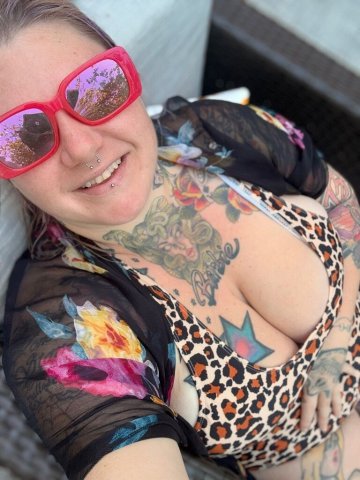 Tampa Female Escort — Incalls only + PSE GFE by the hour - 1
