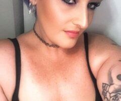 Daytona Beach Curvy Female Escort for Private Time - Image 10