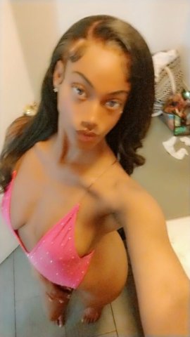 San Fernando Valley Outcall & Incall Female Escort (Facetime Screening) - 1