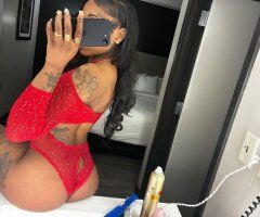 Incalls/Outcalls in Columbia — Petite, Slim-Thick Female Escort (verified) - Image 3