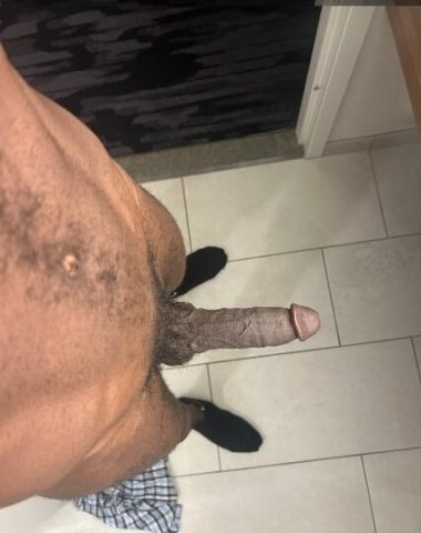 Hung Masculine BBC Top (San Diego) — Hosting or Travel, Nude Massages - 1