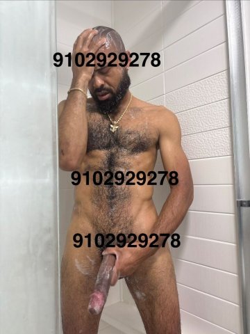 Charlotte Male Escort — 10"  verse bull for DL-safe couples play - 1