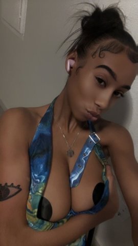 Las Vegas Female Escort — In-call & Out-call - 1