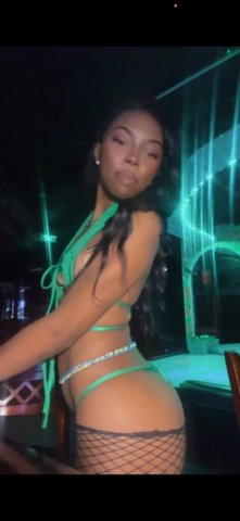 Wet Enough to Swim — Houston Female Escort (video & pic verification) - 1