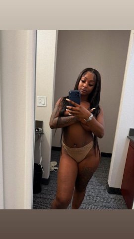 Philadelphia Female Escort — Outcalls Only (Cash Only) - 1