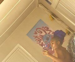 Columbus escorts - CarPlay QV — $100 (21)
