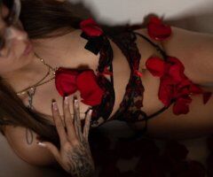 Petite Exotic Treat — Nicole - Image 3