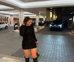 Phoenix escorts - Curvy 24-Year-Old Female Escort — Phoenix Daddy Play