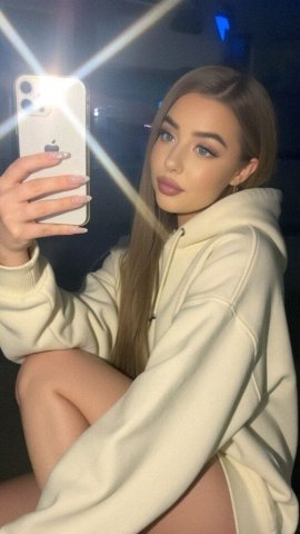 Kansas City MO Curvy Blonde Green-Eyed Escort (Massage + Play) - 1