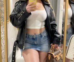 Kansas City MO Curvy Blonde Green-Eyed Escort (Massage + Play) - Image 2
