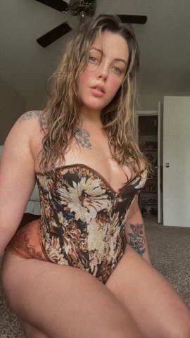 Memphis TN Classy Companion Escort — Sweet Companion, No Specials - 1