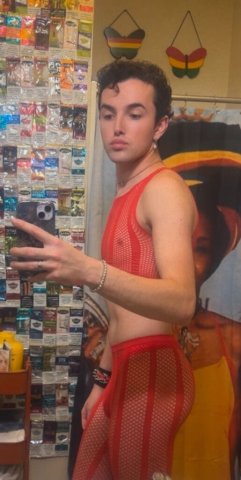 Fem Twink — Clean & Discreet, Dress-Up Vibe (Boulder) - 1