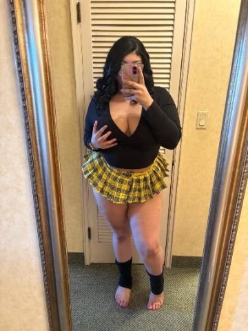 Sasha (Spokane) — 5'4 Thick Curvy Escort with 40DD Incall - 1