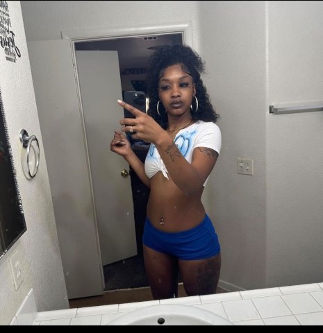 Long Beach Female Escort — Outcalls or Car Fun, Video Verify - 1