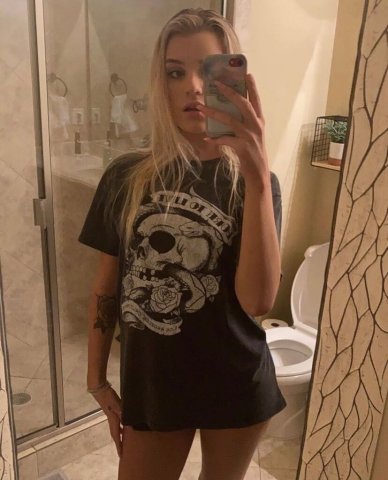 Independent Dallas, Texas Female Escort — outcall deposit, discreet massages & fetish-friendly - 1