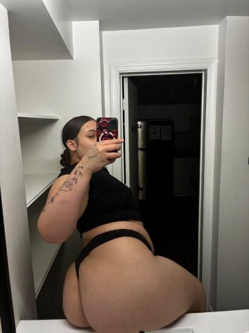 Philadelphia Spanish Mami — $100 BJ Special, Nuru Massage - 1