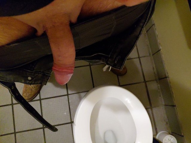 Gadsden Alabama Ladies or Groups Only — Outcall Text Escort (Firm Prices) - 1