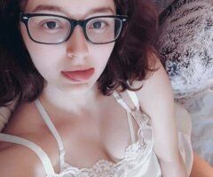 34-Year Hot ᴅɪᴠᴏʀᴄᴇ Mom — 3 Holes Special, Car Date & GFE - Image 6
