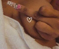 Dallas Pretty & Petite Female Escort (Outcalls & Car Dates) - Image 4
