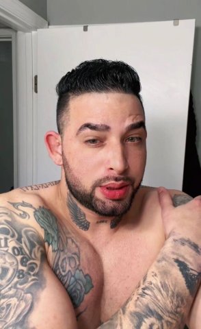 Fairbanks AK Male Escort — Cubano sexy solo para mujeres - 1