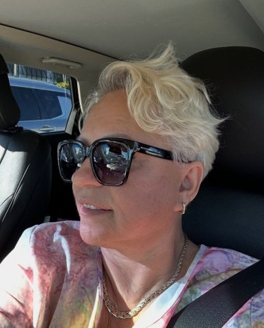 Mature woman for gentleman — stress relief session, Miami FL - 1