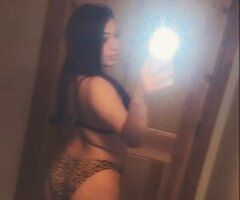Seattle escorts - Petite Luxury Companion in Seattle (Soft, In-Control) — Incall in Kent
