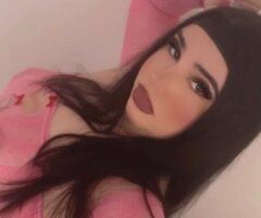 Italian Curvy Escort (San Fernando Valley) — Smooth, Respectful Arrangements - Image 1