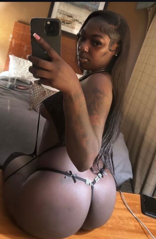 Memphis, TN Incalls Female Escort — Boundaries & Clear Expectations - 1