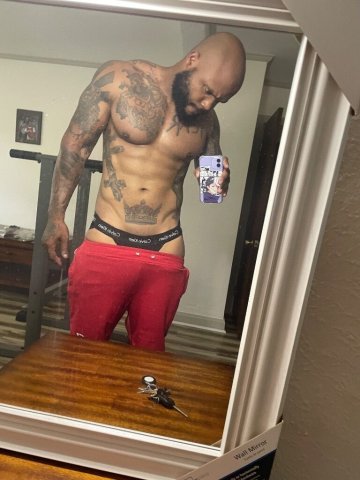 Schenectady NY Male Escort — No-Deposit, Chill Vibe - 1