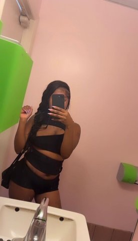 Tampa Female Escort — In-calls, massages & positions - 1