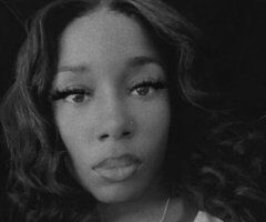 Brooklyn Female Escort — Petite full grip no slip - Image 2