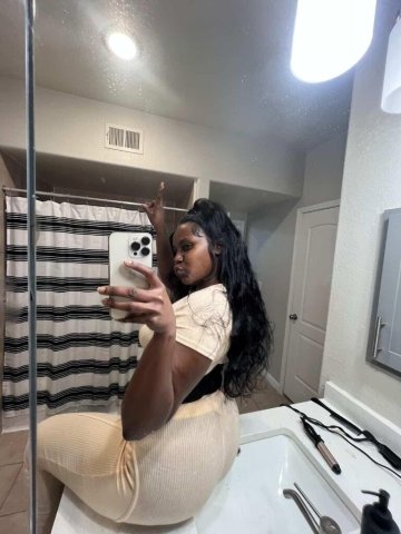 Beaumont Female Escort — Girlfriend Experience (GFE) Quick Visits - 1