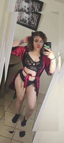 Tiffany Peachy Cuban White Girl InCall Specials — San Antonio - 1