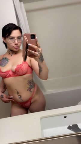 Desiree here — tight pink gushy pussy, goat throat (incall/outcall) • Boston 24 - 1