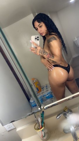 Sexy Lexi (22) — Tacoma WA Escort - 1