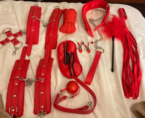 Meet Mz Foxy (New in Town) — Memorial Weekend Specials & Kink Play - 1
