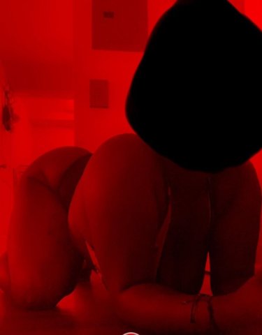 Rainy Day Deals — 5'3 Waterpark Vibes in Bronx, NY (Outcalls/Car) - 1